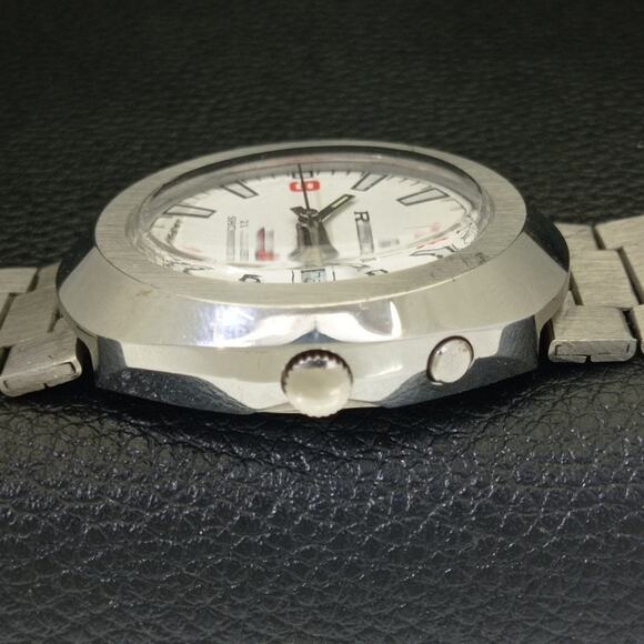 Vintage 1972 Ricoh Automatic Mens Silver Watch W/daydate & Red accents - Picture 5 of 10